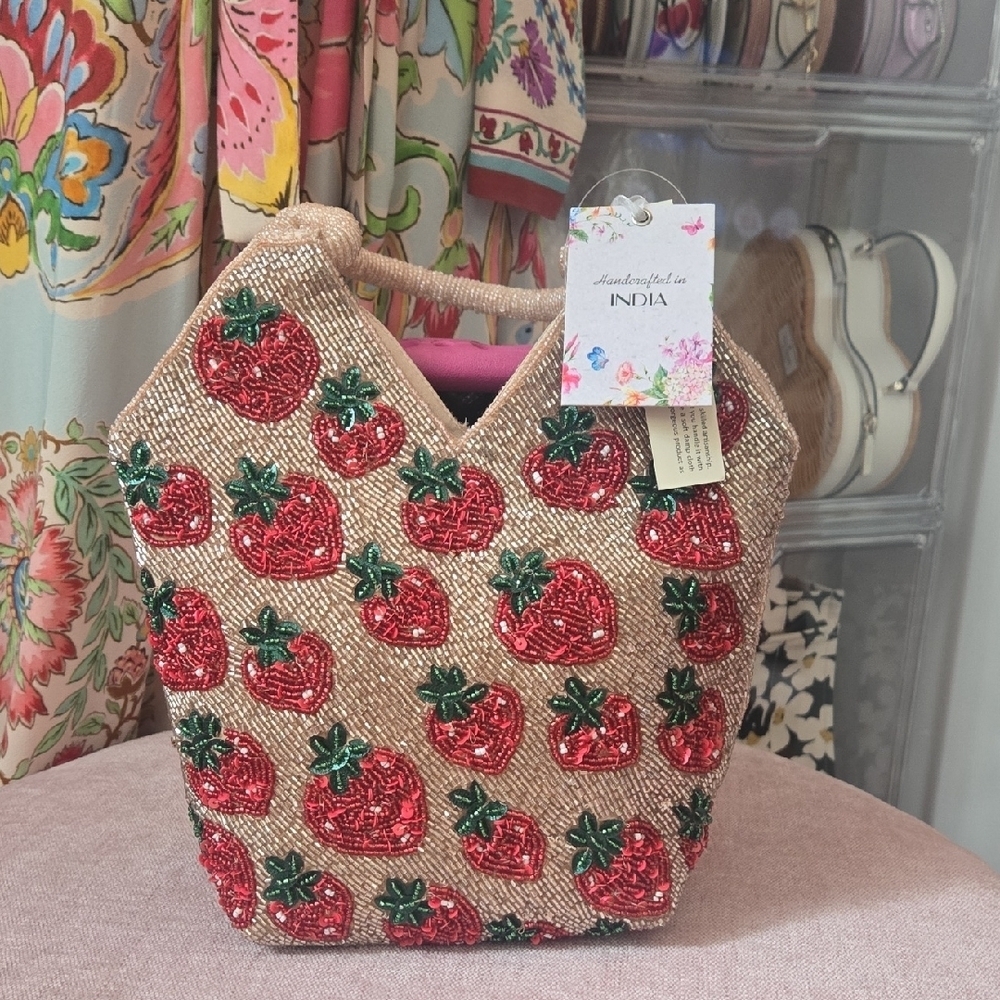 NWT Indian Beated Straberry Bag